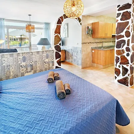 Lanzahost Casa Elena קוסטה טגוויסה